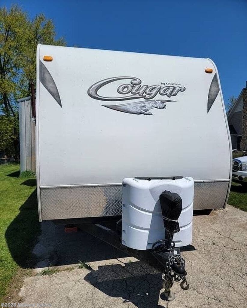 Used 2013 Keystone Cougar 32RESWE available in Elkhart, Indiana