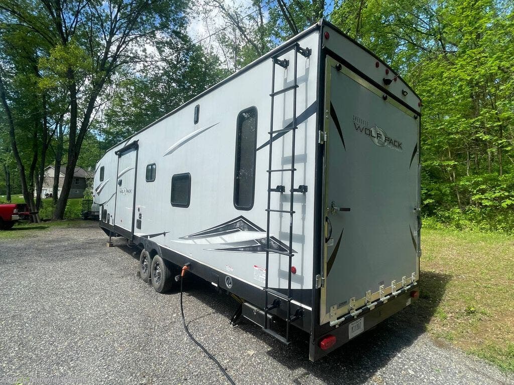 2021 Forest River Cherokee Wolf Pack 325Pack13 - Used Toy Hauler For Sale by National Vehicle in Burlington, Kentucky