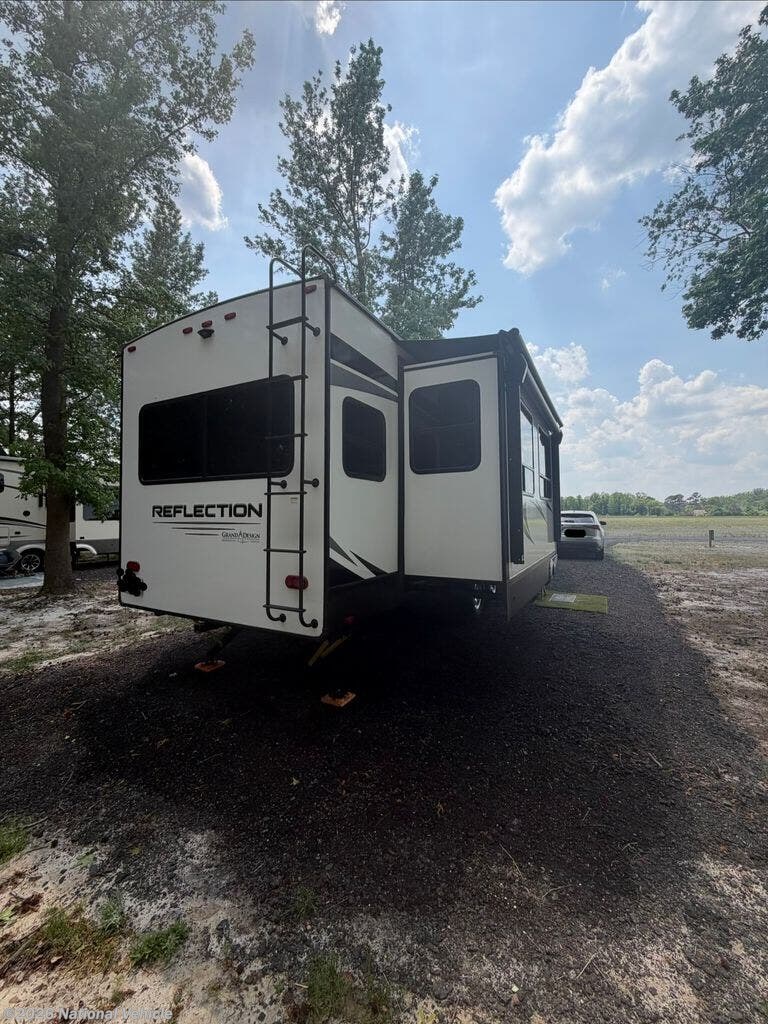 Used 2022 Grand Design Reflection 315RLTS available in Warsaw, North Carolina