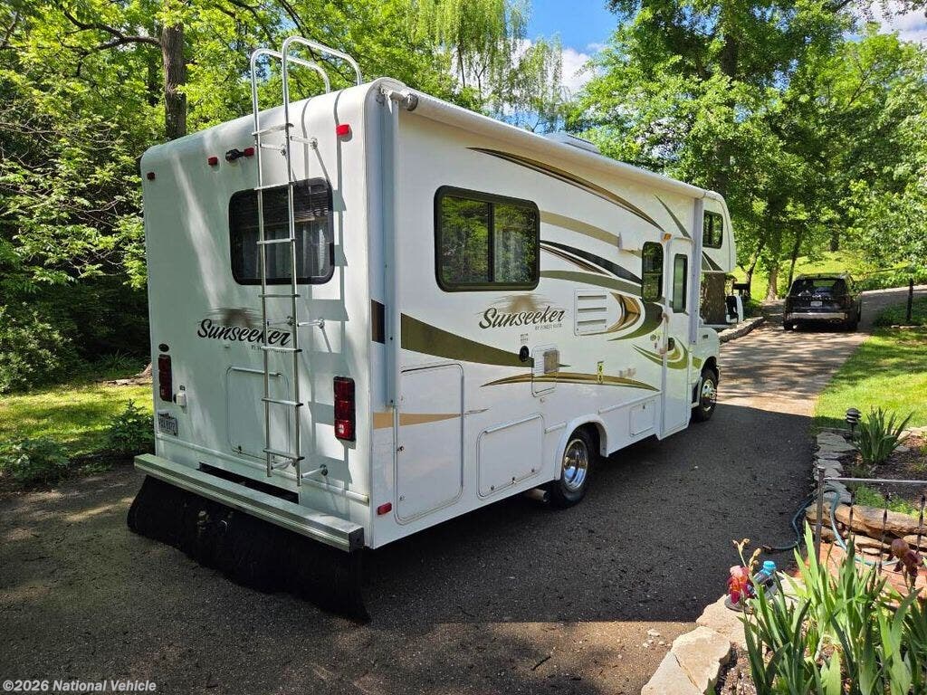 2014 Sunseeker 2300 by Forest River from National Vehicle in Cincinatti, Ohio