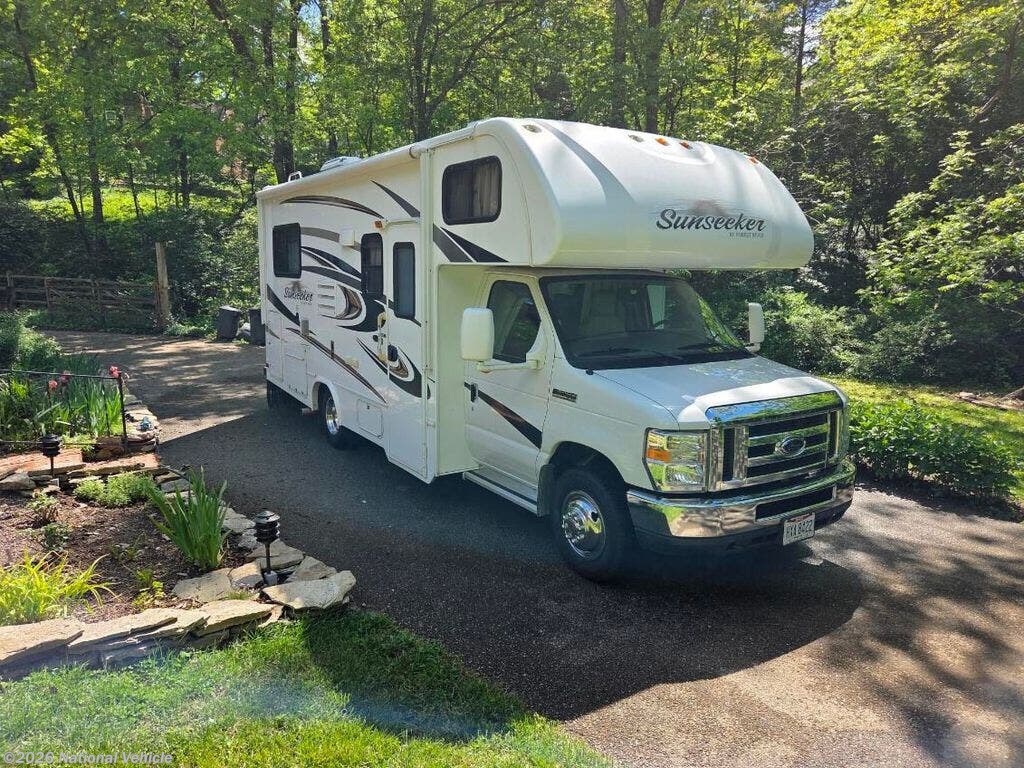 2014 Forest River Sunseeker 2300 - Used Class C For Sale by National Vehicle in Cincinatti, Ohio