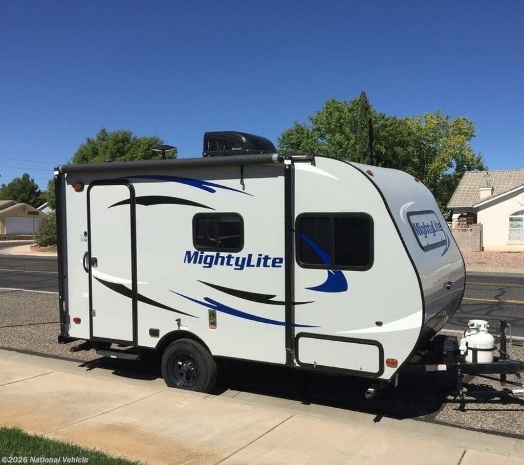 2016 Pacific Coachworks Mighty Lite DLX 12RB - Used Travel Trailer For Sale by National Vehicle in Bremerton, Washington