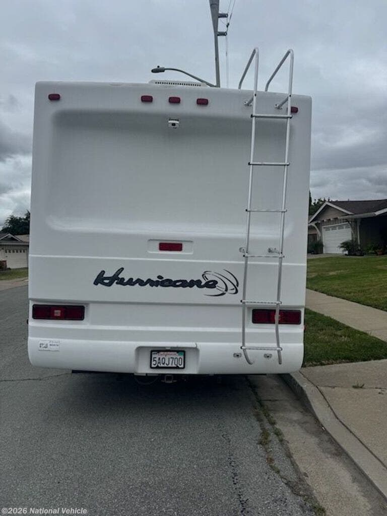 2003 Four Winds Hurricane 32R - Used Class A For Sale by National Vehicle in Newark, California