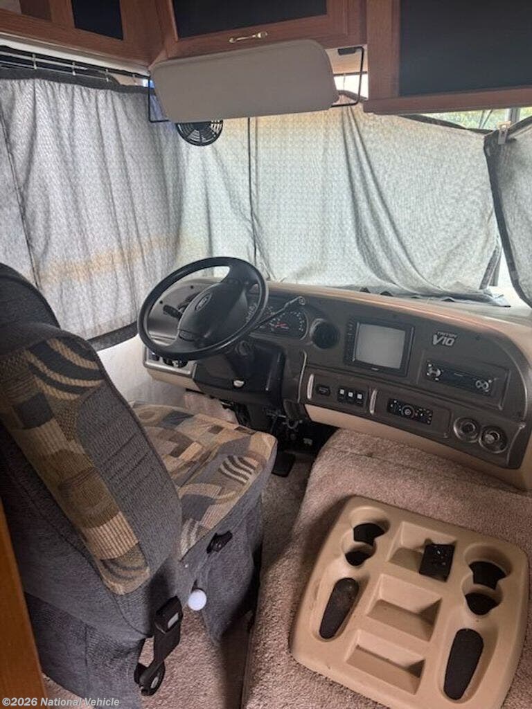 Used 2003 Four Winds Hurricane 32R available in Newark, California