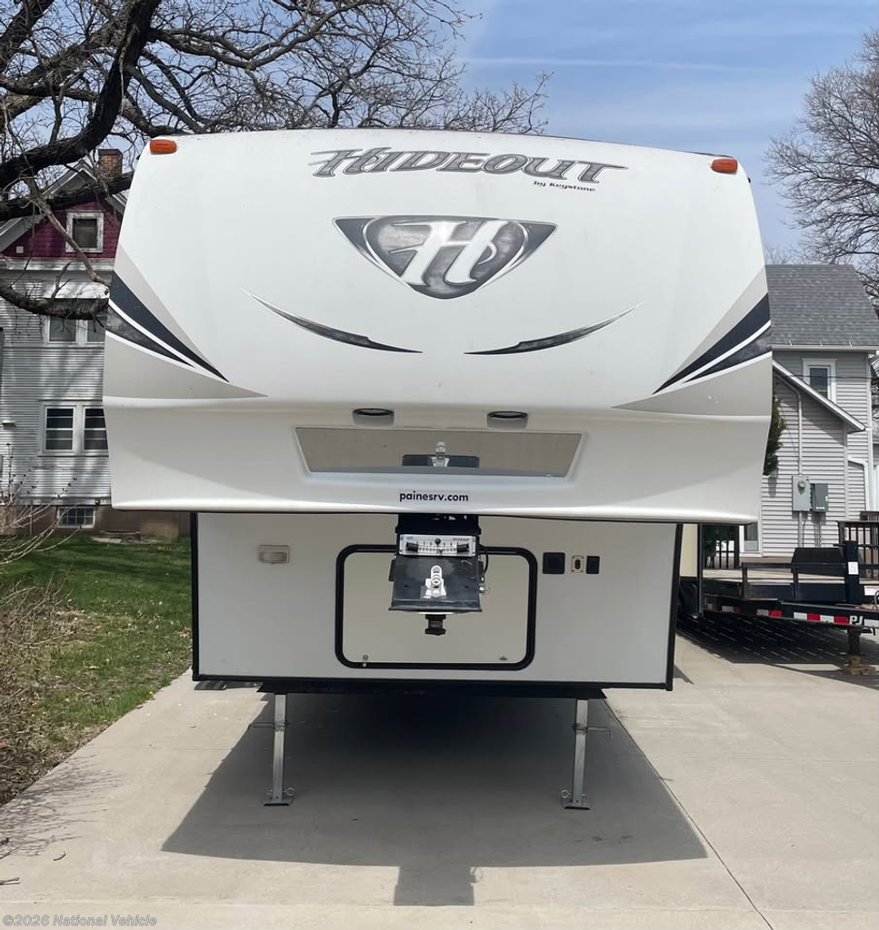 2017 Keystone Hideout 299RLDS - Used Fifth Wheel For Sale by National Vehicle in Gladbrook, Iowa