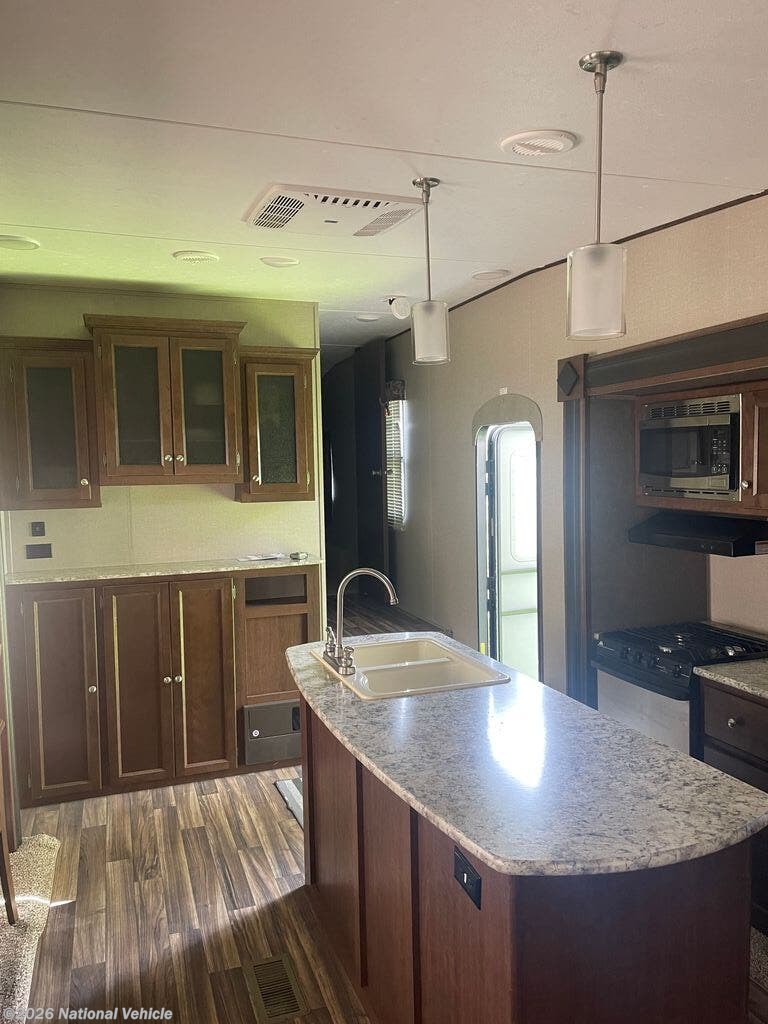 Used 2017 Keystone Hideout 299RLDS available in Gladbrook, Iowa