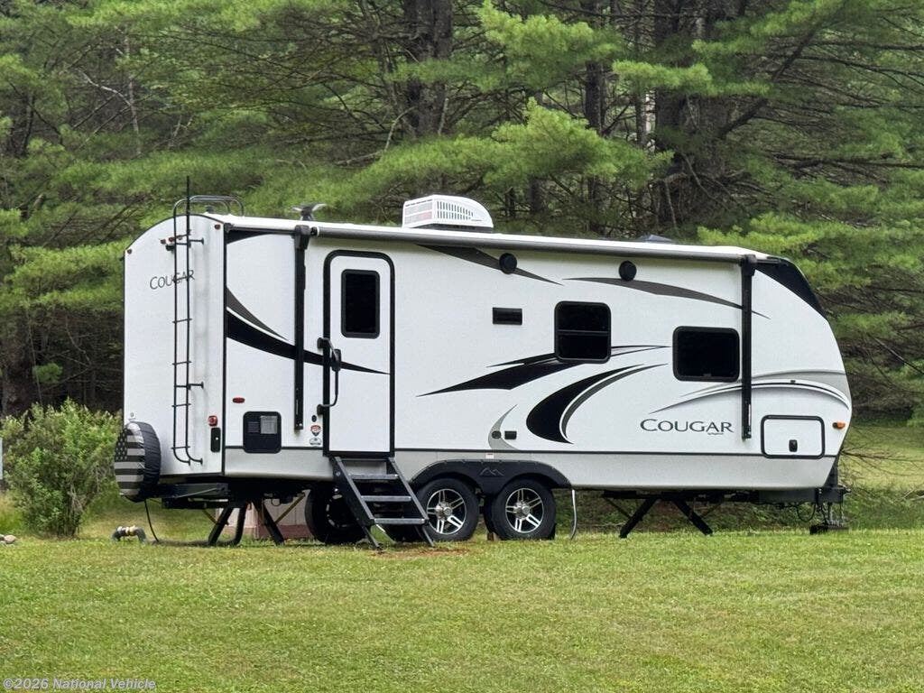 2020 Keystone Cougar Half-Ton 22RBS - Used Travel Trailer For Sale by National Vehicle in Kerhonkson, New York