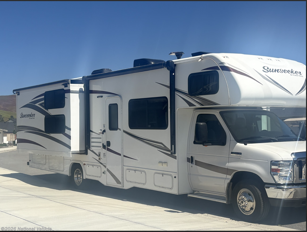 Used 2017 Forest River Sunseeker 3170DS available in East Wenatchee, Washington