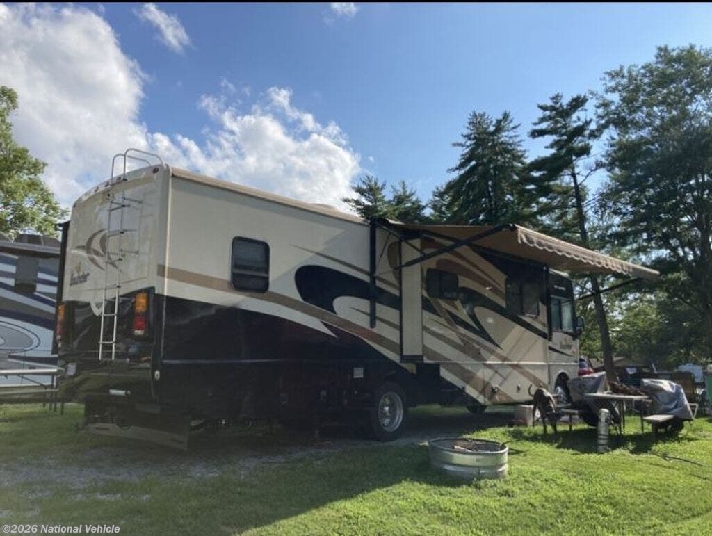 2008 Fleetwood Bounder 38P - Used Class A For Sale by National Vehicle in Cincinnati, Ohio