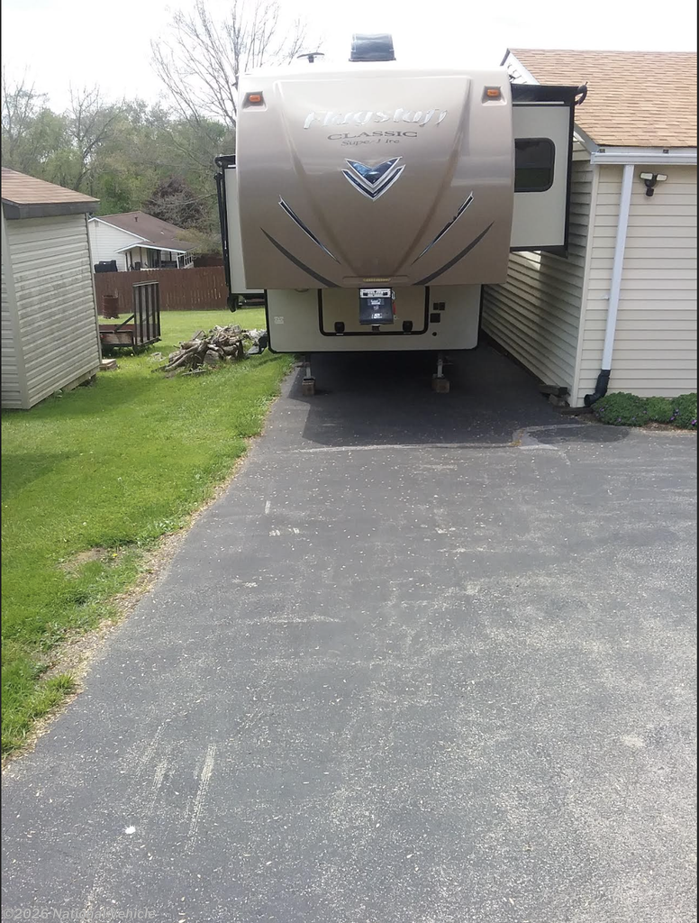 2017 Forest River Flagstaff Classic Super Lite 8529IKBS - Used Fifth Wheel For Sale by National Vehicle in Butler, Pennsylvania