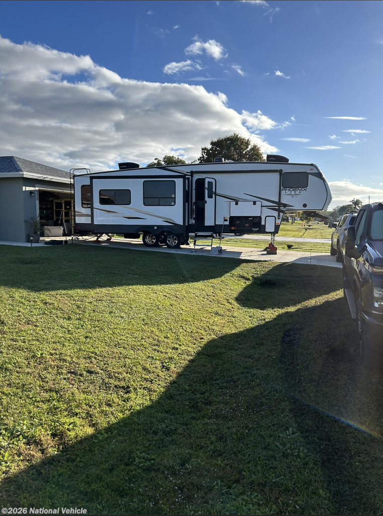 2024 Shasta Phoenix Lite 30RLS - Used Fifth Wheel For Sale by National Vehicle in Cedar City, Utah