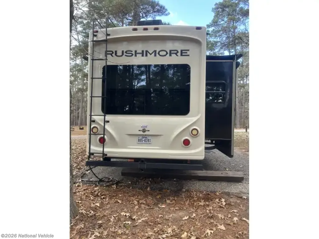 2014 CrossRoads Rushmore Franklin - Used Fifth Wheel For Sale by National Vehicle in Garland, Texas