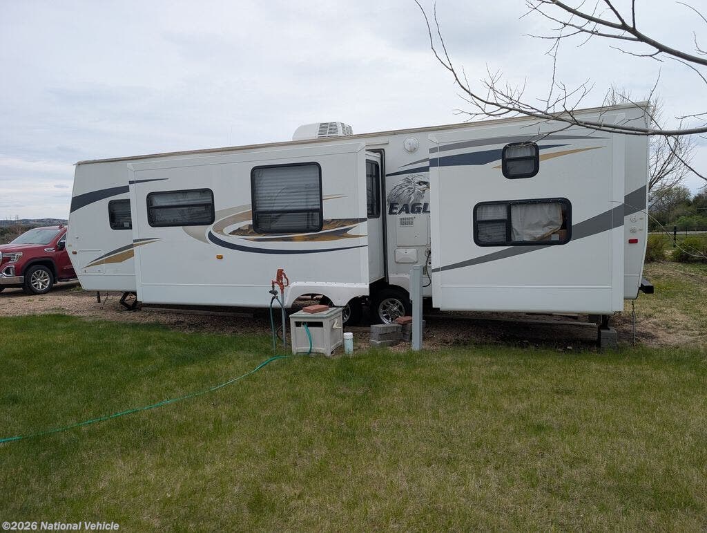 2010 Jayco Eagle 324BHDS - Used Travel Trailer For Sale by National Vehicle in Pickstown, South Dakota