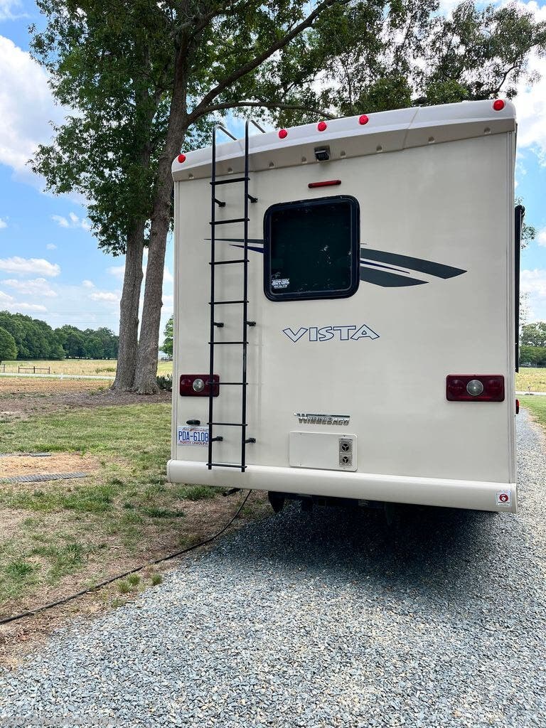 2018 Vista 31BE by Winnebago from National Vehicle in Monroe, North Carolina