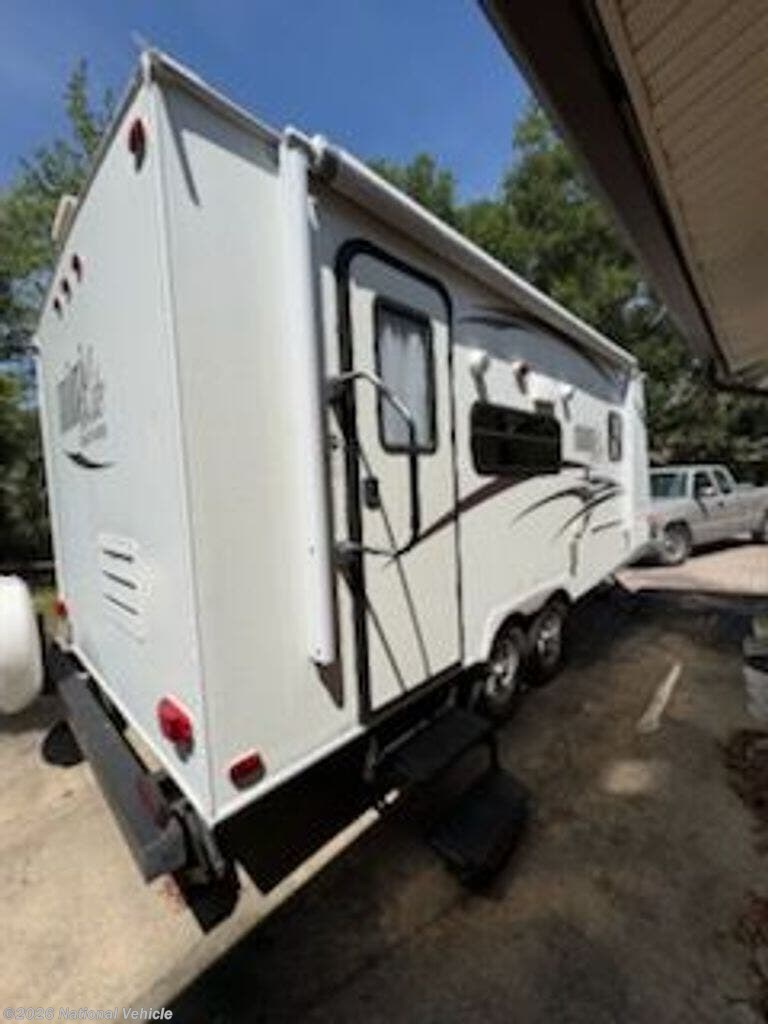 2015 Forest River Rockwood Mini Lite 2109S - Used Travel Trailer For Sale by National Vehicle in Winter Springs, Florida