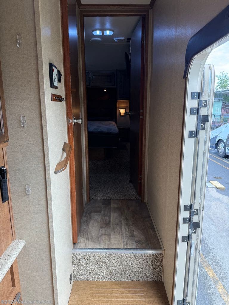 2015 Grand Design Reflection 323BHS - Used Fifth Wheel For Sale by National Vehicle in Woodbridge, Virginia