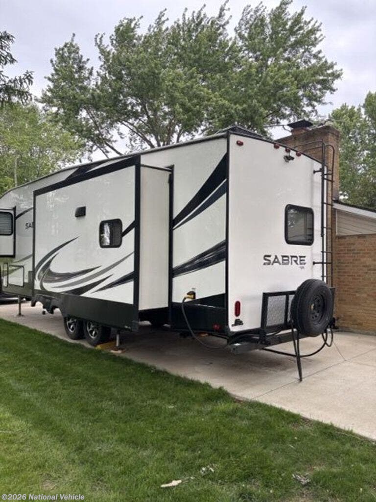 2019 Forest River Sabre 31IKT - Used Fifth Wheel For Sale by National Vehicle in Bellbrook, Ohio