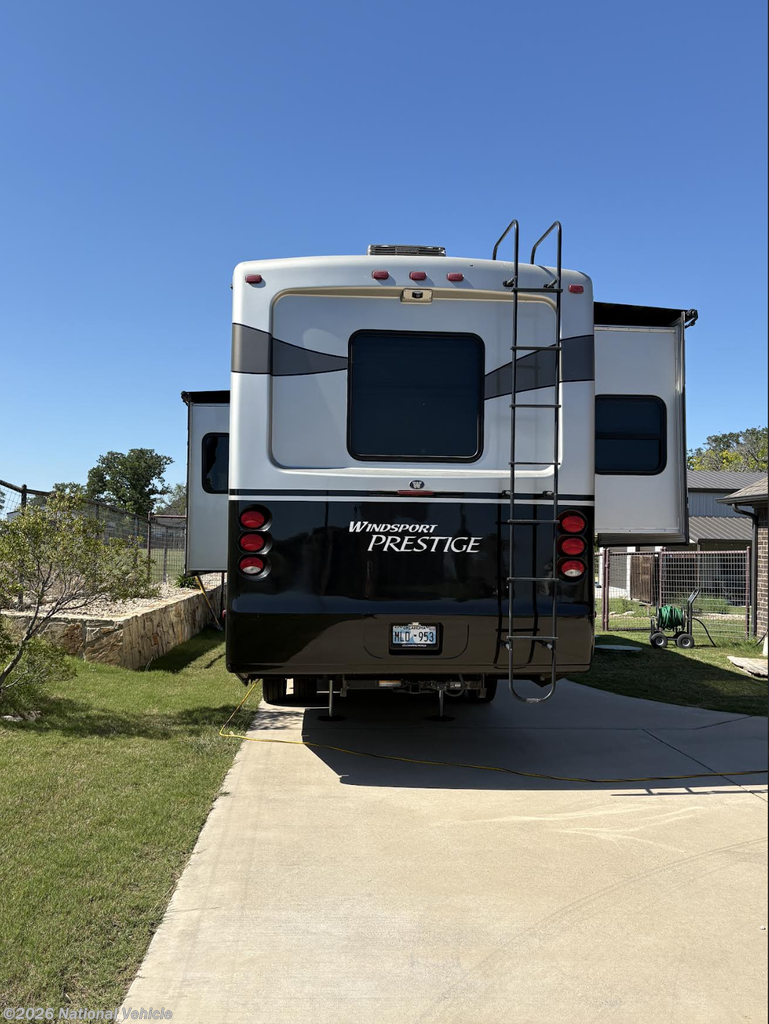 Used 2010 Four Winds Windsport Prestige 32V available in Azle, Texas