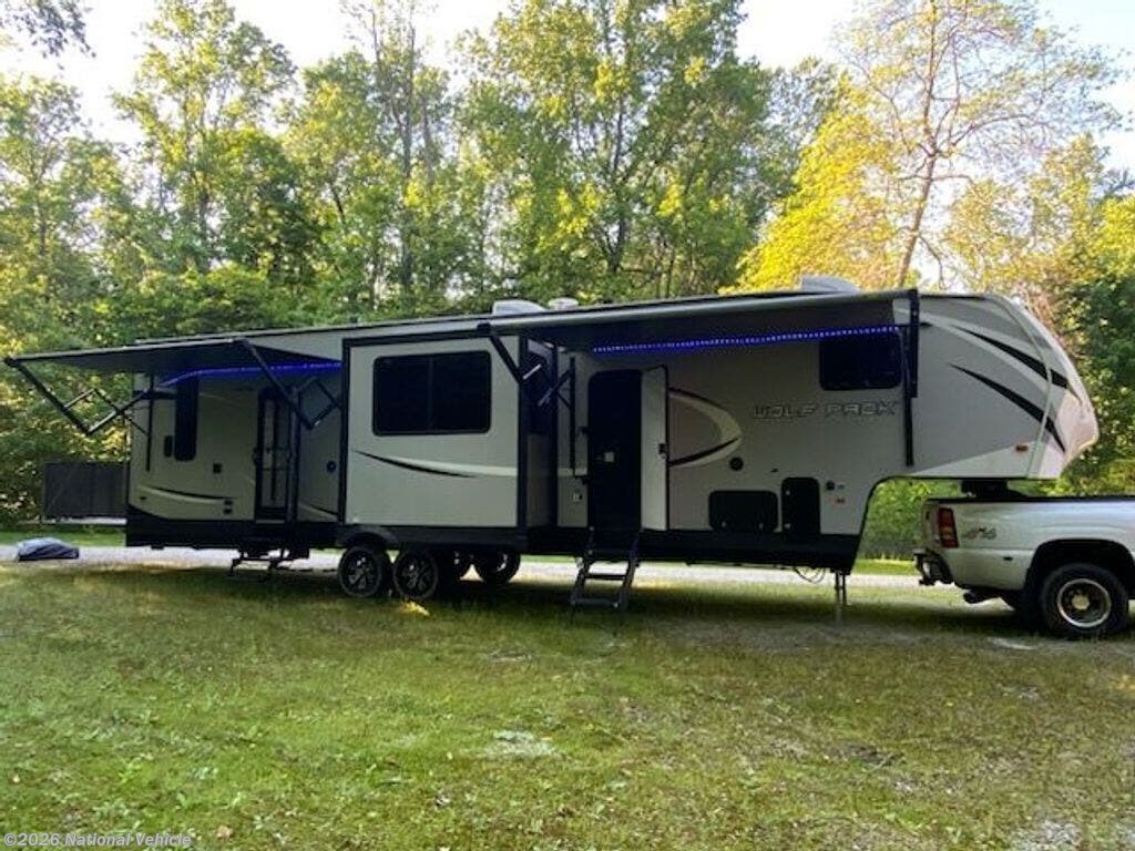 2018 Forest River Cherokee Wolf Pack 325Pack13 - Used Toy Hauler For Sale by National Vehicle in Gosport, Indiana