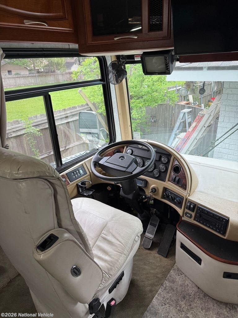 2006 Excursion 39L by Fleetwood from National Vehicle in Mandeville, Louisiana