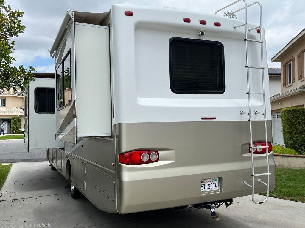 2006 Hurricane 34N by Four Winds from National Vehicle in Lake Forest, California