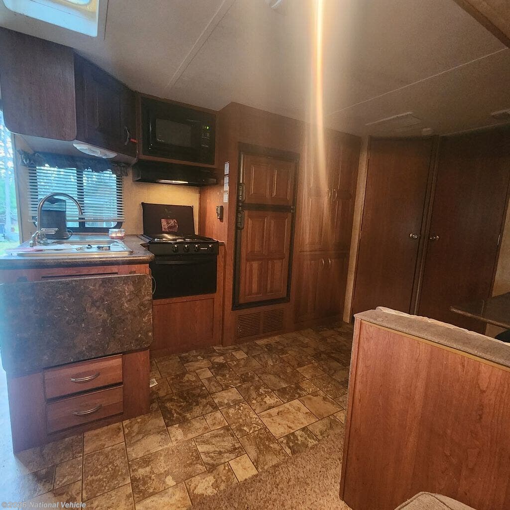 Used 2010 Forest River Wildcat eXtraLite 30BHS available in Black River Falls, Wisconsin