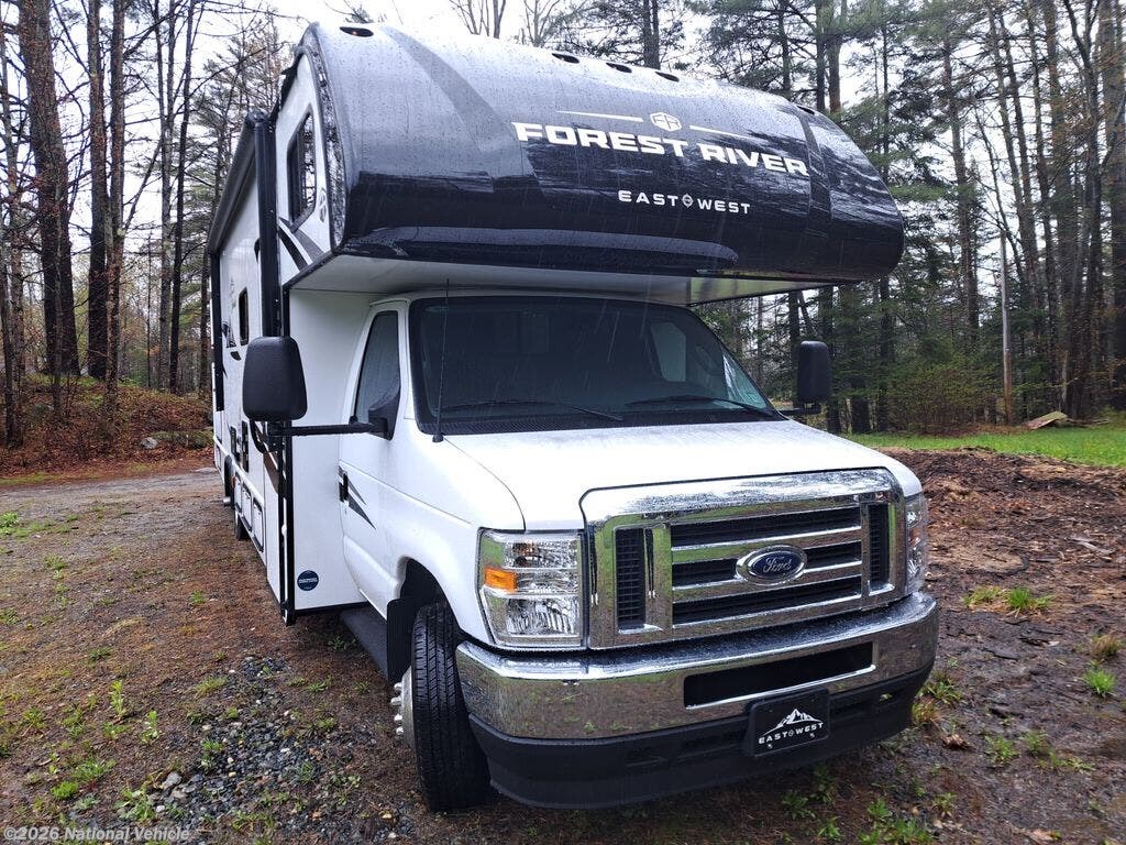 2025 Entrada 2700NS by East to West from National Vehicle in Dorchester, New Hampshire
