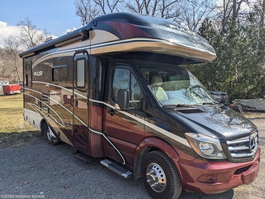 2019 Fleetwood Pulse 24A - Used Class C For Sale by National Vehicle in Pinckney, Michigan