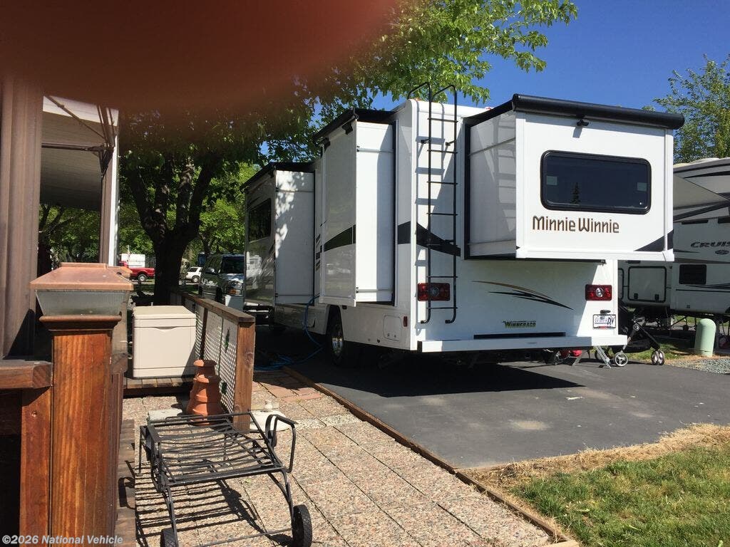 2017 Minnie Winnie 26A by Winnebago from National Vehicle in Elk Grove, California