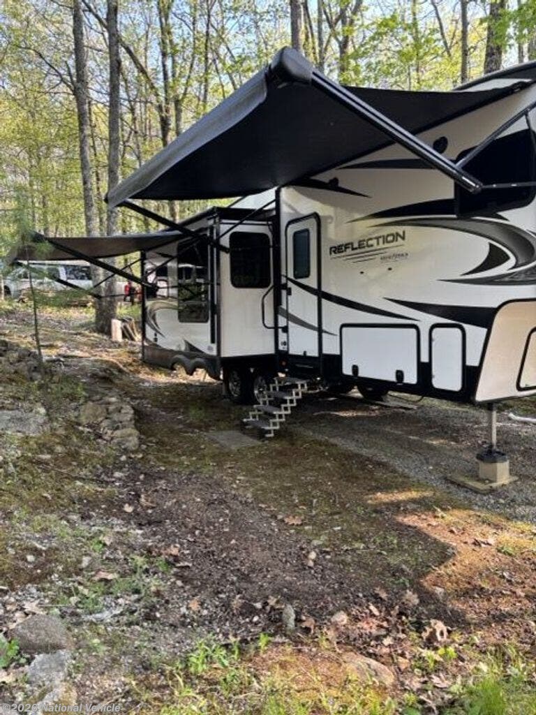 2020 Grand Design Reflection 303RLS - Used Fifth Wheel For Sale by National Vehicle in Westminster, Massachusetts