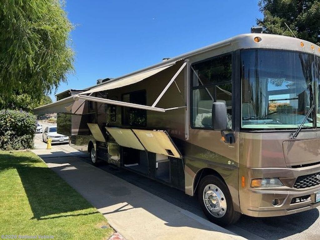 2004 Sunflyer 39T by Itasca from National Vehicle in Oxnard, California