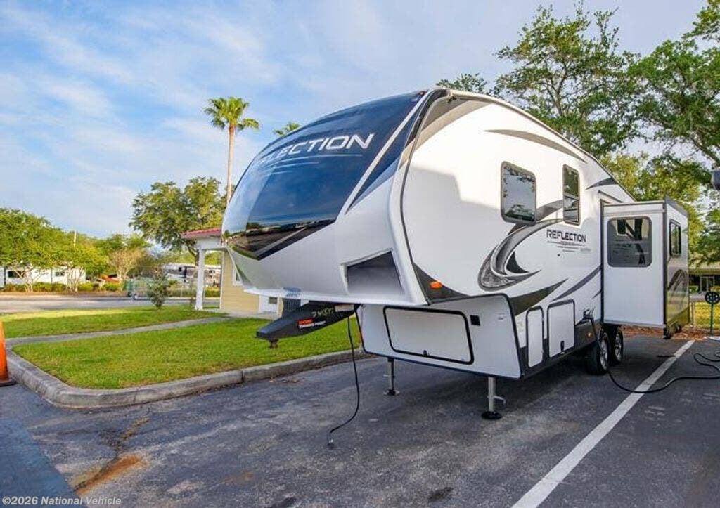 2022 Grand Design Reflection 150 226RK - Used Fifth Wheel For Sale by National Vehicle in Rochester, Michigan