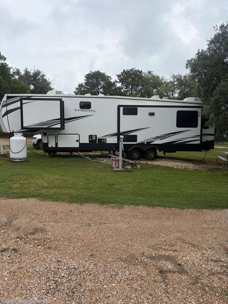 2022 Forest River Cardinal Limited 366DVLE - Used Fifth Wheel For Sale by National Vehicle in Lampasas, Texas