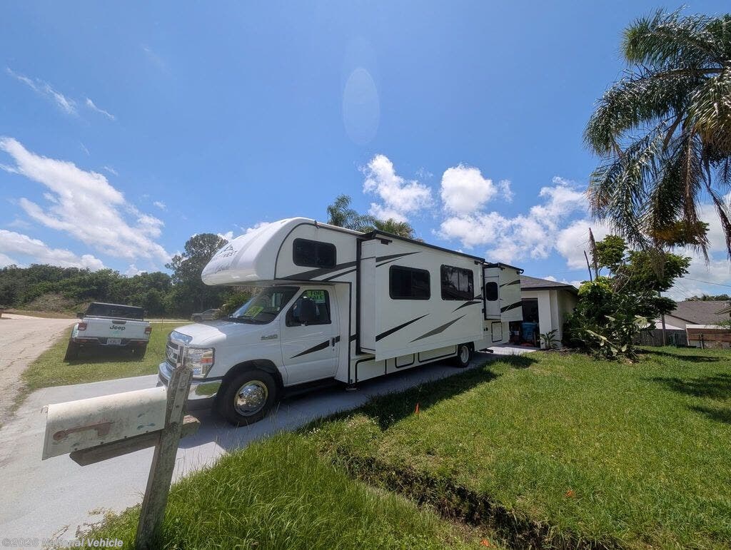 2023 East to West Entrada 29500K - Used Class C For Sale by National Vehicle in Palm Bay, Florida