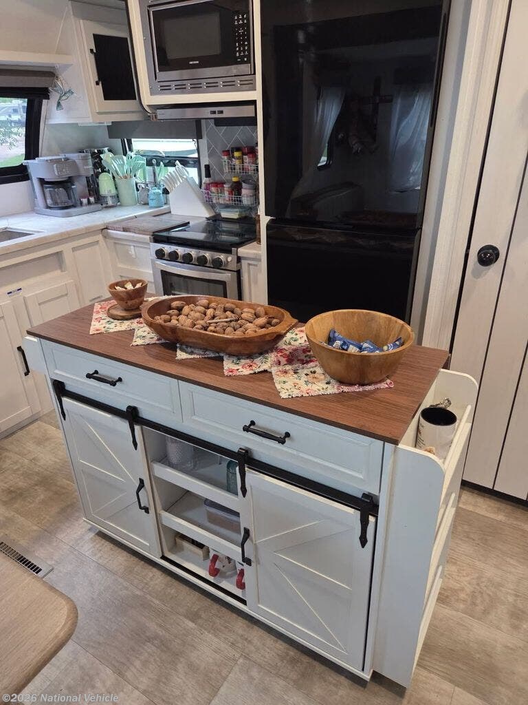 Used 2025 Palomino Puma 31FKRK available in Ingram, Texas