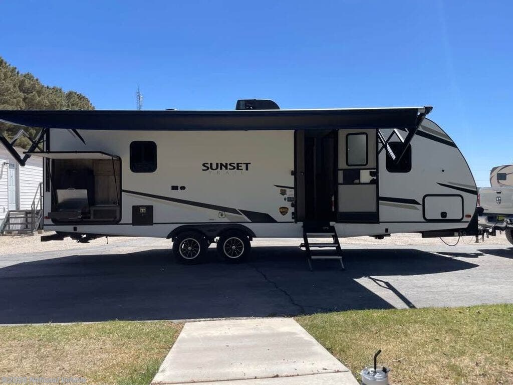 2022 Sunset Trail Super Lite 253RB by CrossRoads from National Vehicle in Artesia, New Mexico