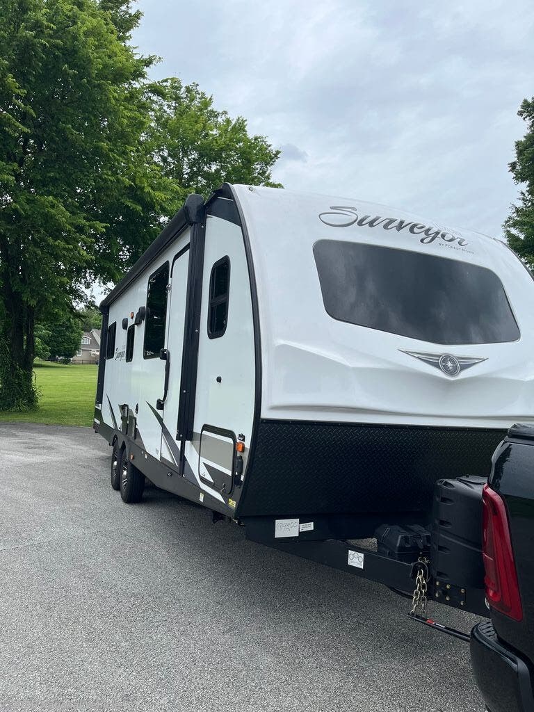 2021 Forest River Surveyor Luxury 272FLS - Used Travel Trailer For Sale by National Vehicle in Ooltewah, Tennessee