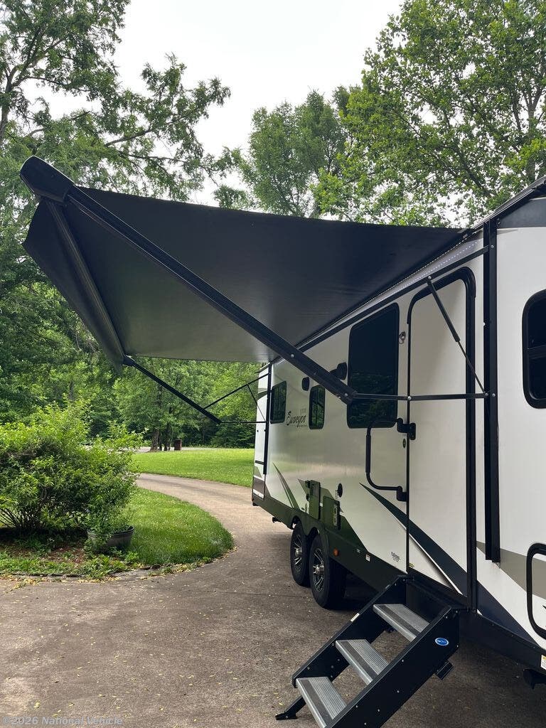 2021 Surveyor Luxury 272FLS by Forest River from National Vehicle in Ooltewah, Tennessee