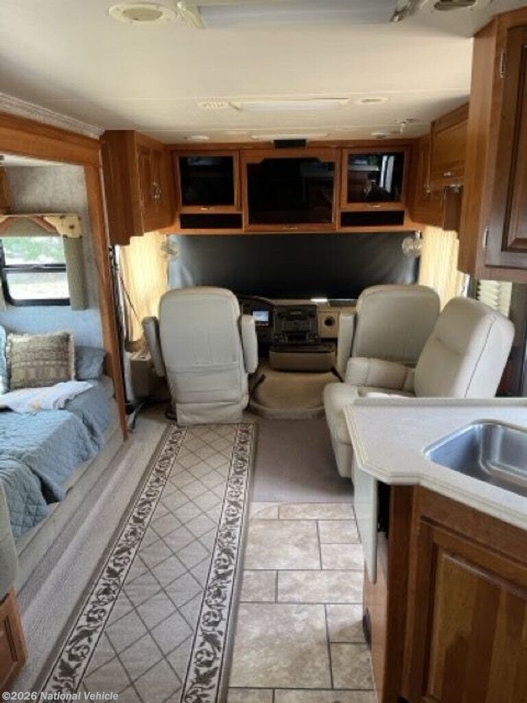 Used 2006 National RV Dolphin 5342 available in Escalante, Utah