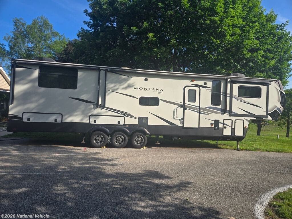 2020 Keystone Montana High Country 381TH - Used Fifth Wheel For Sale by National Vehicle in Owings, Maryland