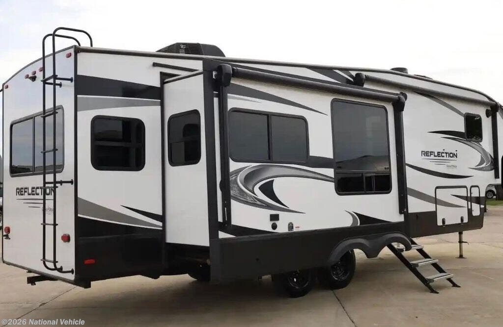 2022 Grand Design Reflection 337RLS - Used Fifth Wheel For Sale by National Vehicle in Tucson, Arizona