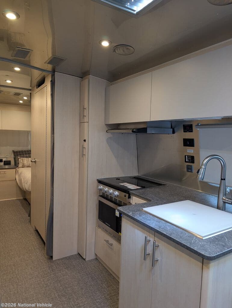 Used 2023 Airstream Flying Cloud 25FB Twin available in Machipongo, Virginia
