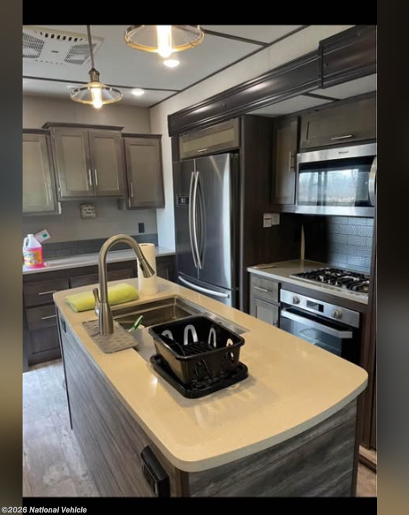 2018 CrossRoads Hampton Destination 370FDL - Used Travel Trailer For Sale by National Vehicle in Mechanicsville, Iowa