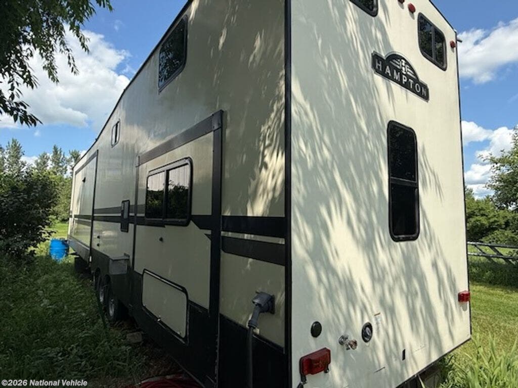 2018 CrossRoads Hampton Destination 370FDL - Used Travel Trailer For Sale by National Vehicle in Mechanicsville, Iowa