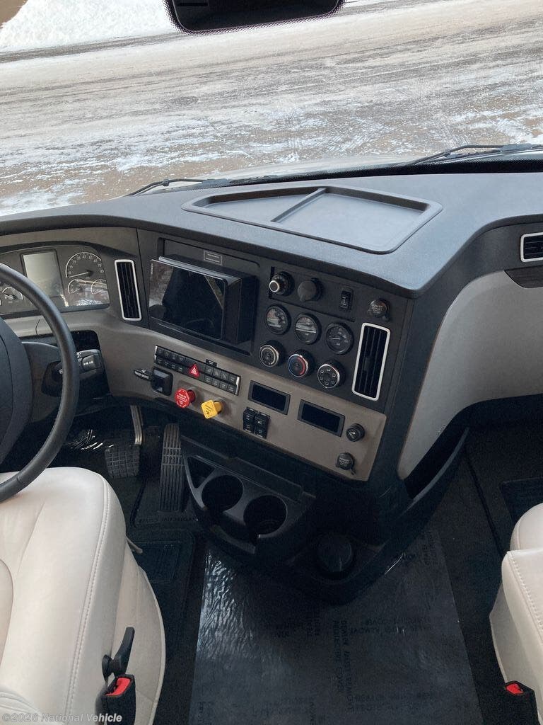 Used 2022 Renegade Custom Coach Explorer 40ERB Cascadia available in Woodbury, Minnesota