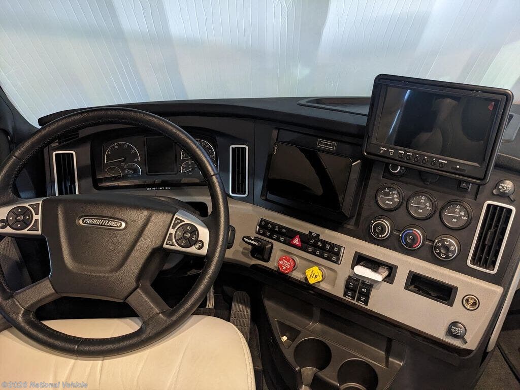 2022 Custom Coach Explorer 40ERB Cascadia by Renegade from National Vehicle in Woodbury, Minnesota