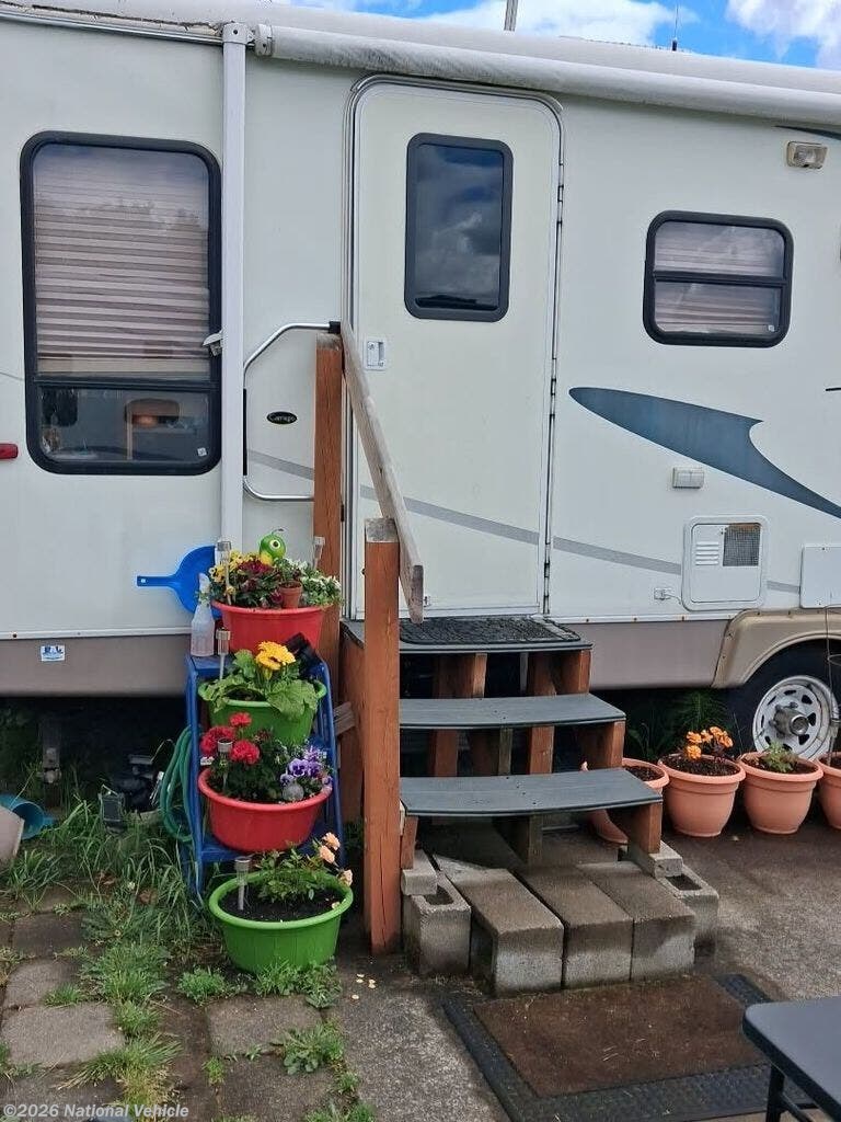 2003 Cameo SEL 32FBS by Carriage from National Vehicle in Beaverton, Oregon