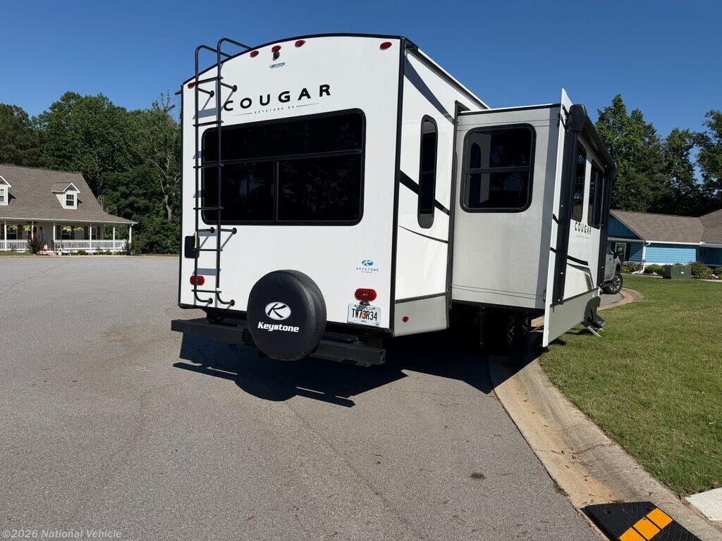 2023 Keystone Cougar 33RLI - Used Travel Trailer For Sale by National Vehicle in Villa Rica, Georgia
