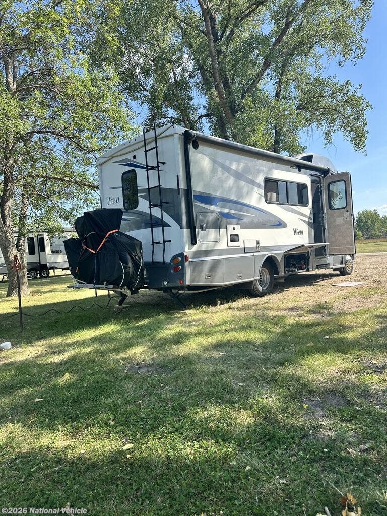 2018 Winnebago View 24D - Used Class C For Sale by National Vehicle in Chisago City, Minnesota