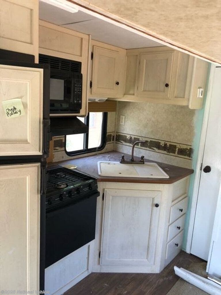 Used 2007 Keystone VR1 297FLS available in San Angelo, Texas